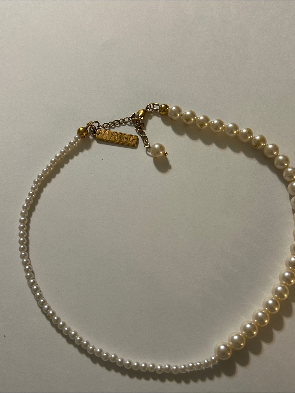 AMATHE Split Pearl Choker Necklace Asymmetric Large Small Faux Pearls Gold Tone